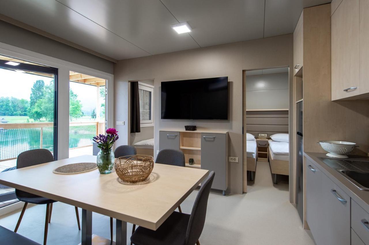 Deluxe Lake View Mobile Homes With Thermal Riviera Tickets Brežice Εξωτερικό φωτογραφία